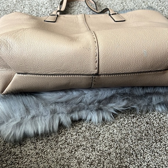 Tory Burch tan tote bag - Picture 3 of 7